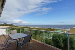 Beachfront at Bonbeach - A Coastal Lifestyle Gem